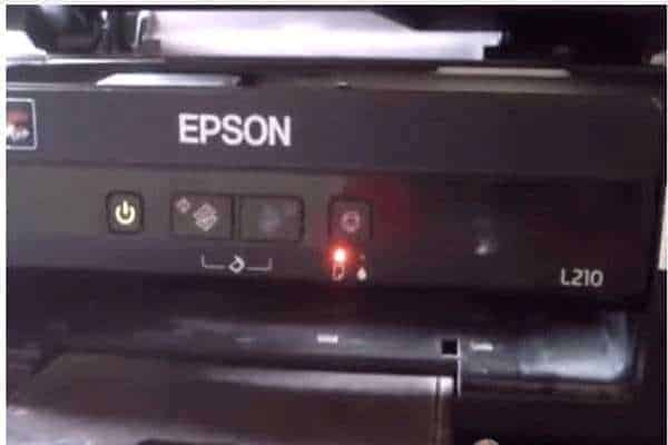 Máy in Epson L360 báo đèn không in được